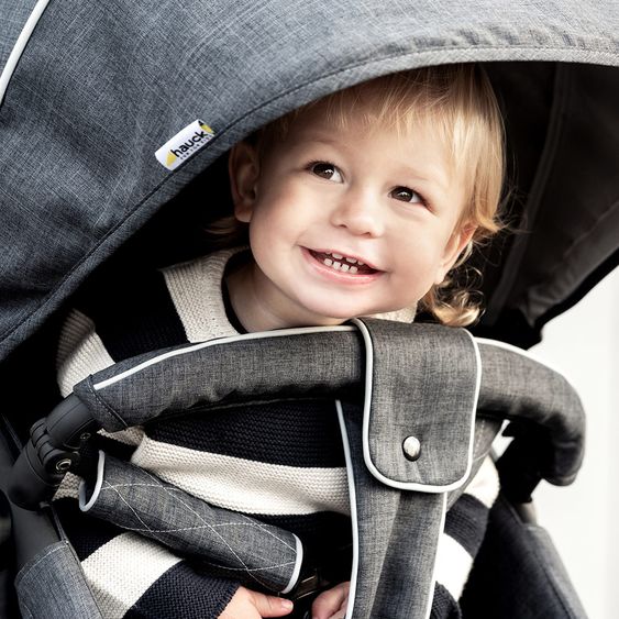 Hauck Kinderwagen-Set Pacific 4 Trioset inkl. Babywanne, Autositz und Sportwagen - Melange Charcoal