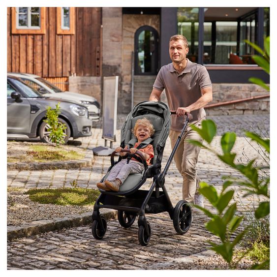 Hauck Combi Stroller Comfort N Care Air Set - incl. carrycot, sports seat, leg cover, seat pad and cupholder - Dark Grey