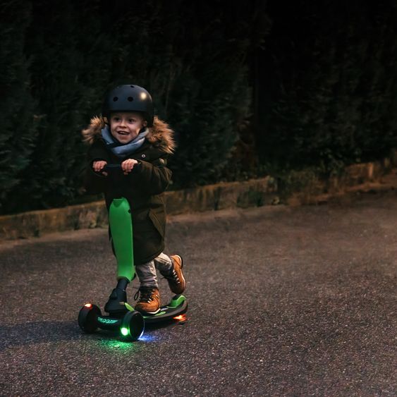 Hauck Laufrad Skootie - Rutscher und Scooter für Kinder von 1-5 Jahre (LED Lichter & Fußbremse) - Neon Grün