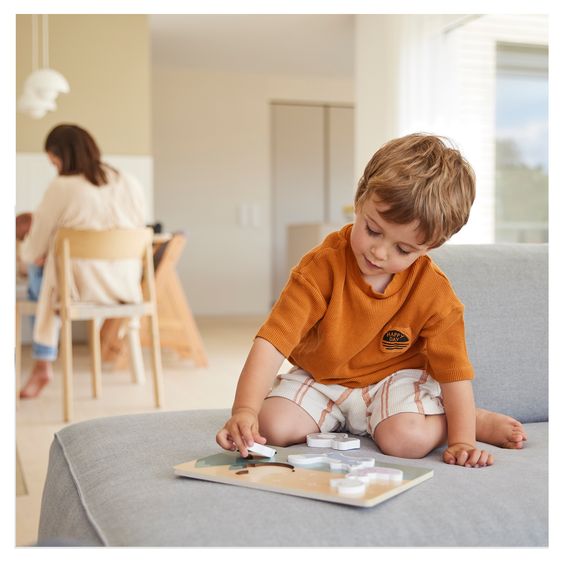 Hauck Learning Tower / Children's Chair for Kitchen Learn N Explore incl. Wooden Peg Puzzle Puzzle N Fit - White