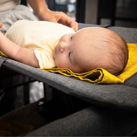 Hauck Play'n Relax Center travel cot with changing mat, height adjustable and side entry - Melange Charcoal