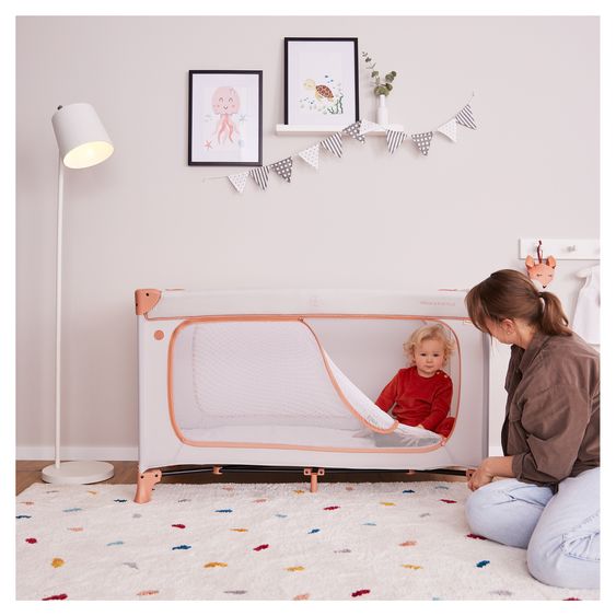 Hauck Reisebett Set Dream N Play Plus inkl. Komfort Matratze & Insektenschutz - Dusty Cork