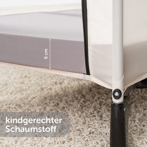 Hauck Reisebett Sleep'n Play Center II - Sparset inkl. Matratze, Wickelauflage, Babyeinsatz, Insektenschutz - Forest Fun