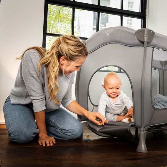 Hauck Reisebett Sleep'n Play Go Plus (mit Rollen und seitlichem Einstieg) - Grey