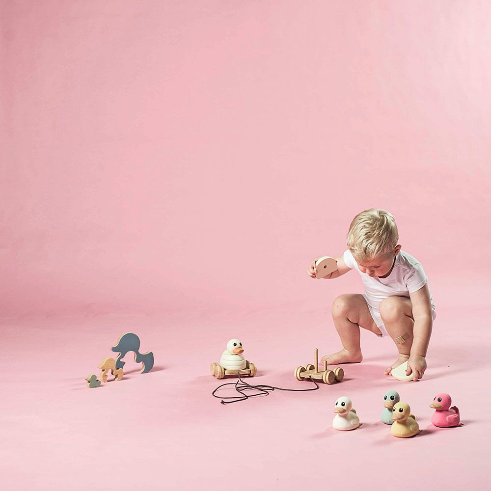 HEVEA Bade- und Spielzeugente aus Naturkautschuk - Kawan - Powerful Pink