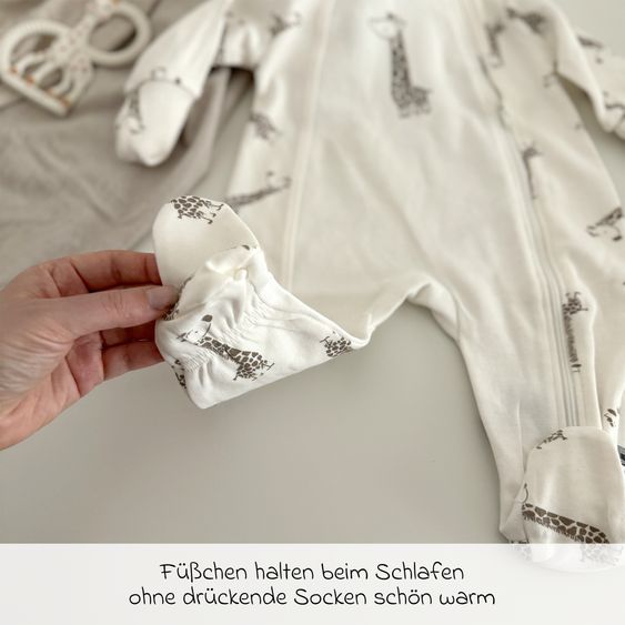 Jacky 8-tlg. Set Strickjacke, 2x Strampler, 2x Langarmshirt, Wickelbody, Jogginghose & Schlafanzug - Giraffe & Elefant - Offwhite Mokka - Gr. 56