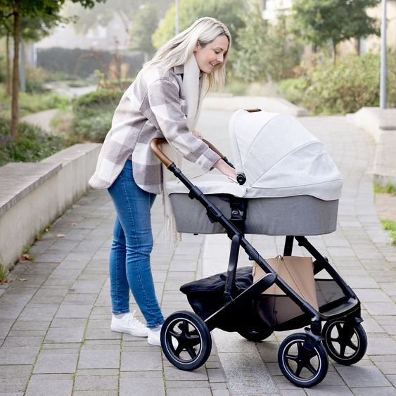 Joie Signature 2in1 Kombi-Kinderwagen-Set Vinca bis 22 kg belastbar mit Kinderwagenkette & Ring-Greifling - Teleskopschieber, Sitzeinheit, Babywanne Ramble XL, Adapter & Zubehörpaket - Signature - Oyster