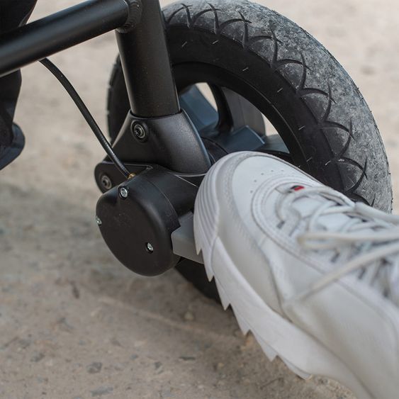 joie Buggy & Sportwagen Litetrax 4 Air mit Luftreifen & Regenschutz - Chromium