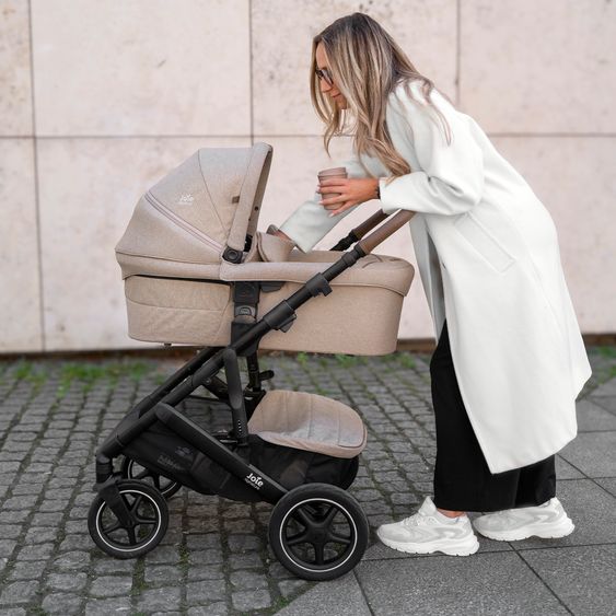 Joie Signature 2in1 Kombi-Kinderwagen Vinca bis 22 kg belastbar mit Babywanne Ramble Xl, Teleskopschieber, umsetzbare Sitzeinheit, inkl. Adapter & Regenverdeck - Signature - Sandstone