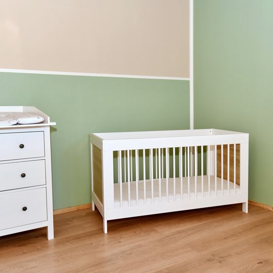 jonka Baby bed and crib Erwin with 3-way height-adjustable slatted frame and 3 rungs 70 x 140 cm - White oak