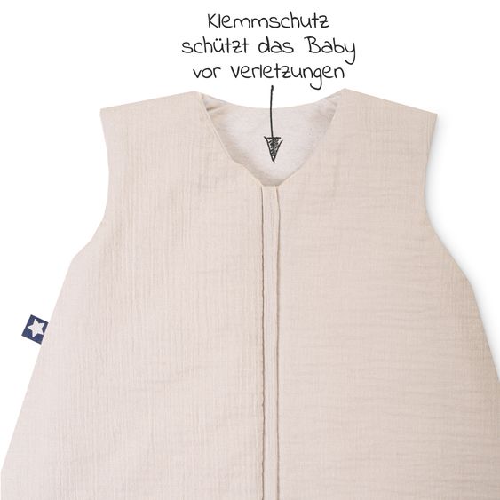 Julius Zöllner Schlafsack mit Füßen / Jumper wattiert - Musselin - Sand - Gr. 92