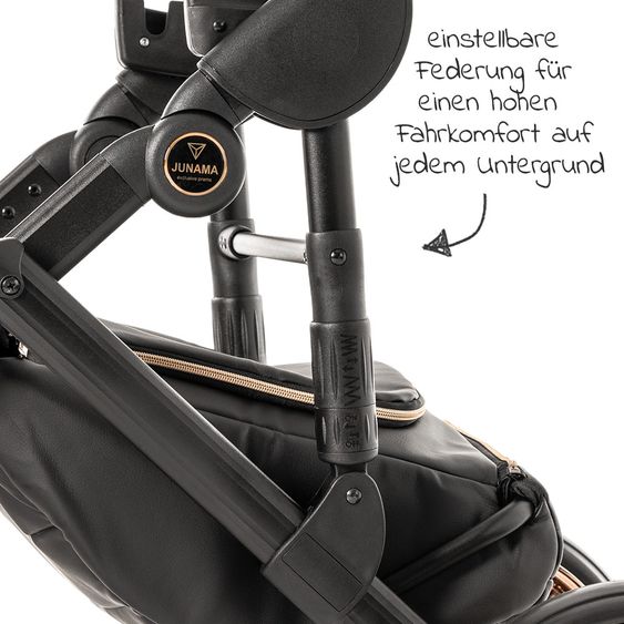 Junama Kombi-Kinderwagen Diamond Mirror inkl. Sportwagen, Babywanne, Wickeltasche, Beindecke + Zubehörpaket - Schwarz Rose
