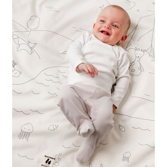 LaLoona 18-tlg. Erstlings-Set Erstausttatung inkl. 3 Wickelbodys, 2 Strampelhosen, 2 Schlafanzüge, 2 Erstlingsmützen, 3 Paar Kratzfäustlinge & 6 Paar Erstlingssöckchen - Natur Weiß - Gr. 62/68