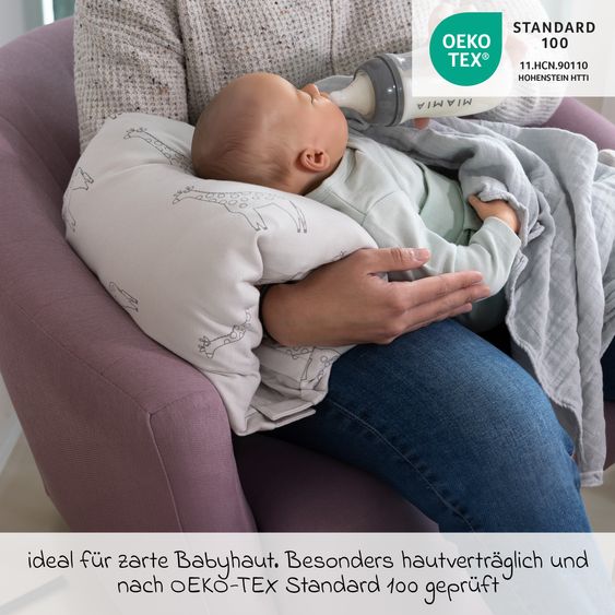 LaLoona Cuscino da viaggio per l'allattamento / mini cuscino per l'allattamento 2in1 e cuscino per bambini da portare in viaggio - Giraffe - Taupe