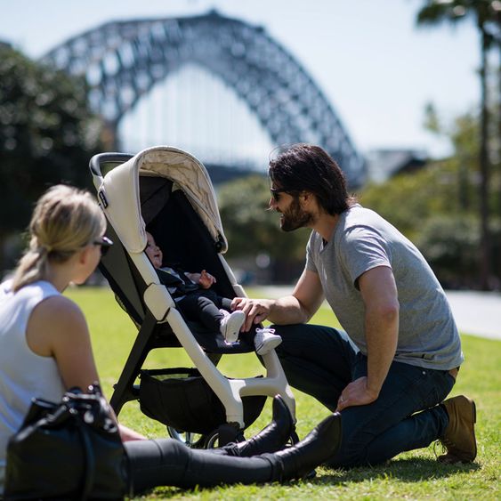 Larktale Buggy Chit Chat - Cottesloe Cream