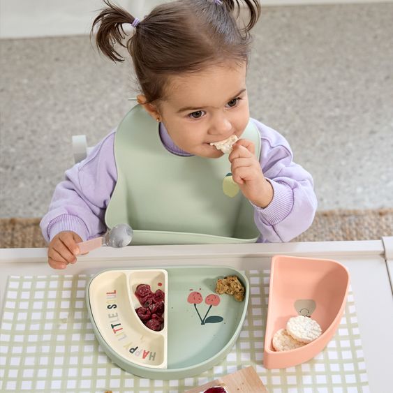 Lässig 7-tlg. Geschirr-Set Silikon - Trennschalen + Besteck + Lätzchen - Happy Fruits - Cherry