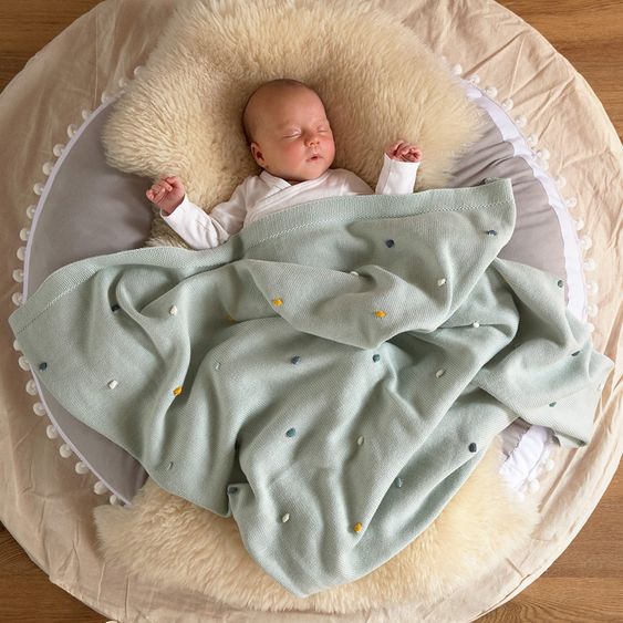 Lässig Coperta in maglia di cotone organico 80 x 110 cm - A pois - Menta chiaro