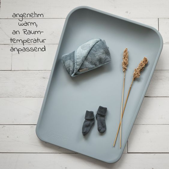 Leander Wickelauflage & Wickelkissen Set Matty abwischbar inkl. Auflage Topper und Kapuzen-Badetuch Hoodie - Blueberry