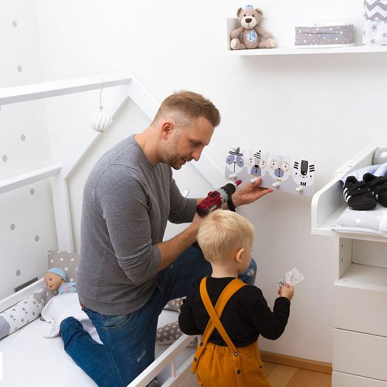 Luvel Kinder-Garderobe - Tierköpfe Indianer - Grau / Weiß