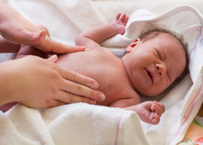 baby bauch massage