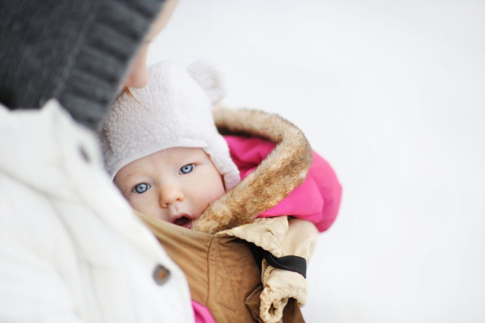 Baby tragen im Winter