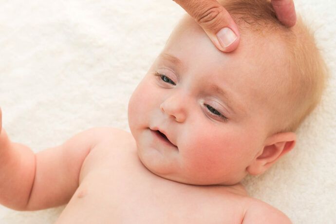 Babymassage Gesicht
