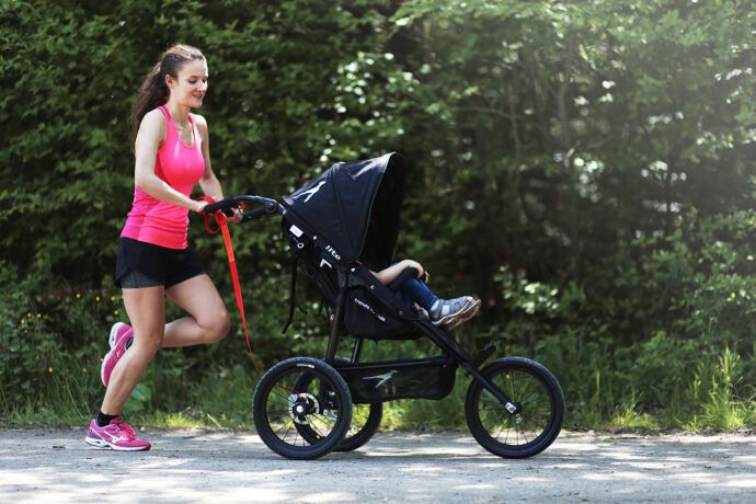TFK-Joggster-Lite-16-Zoll-im-Test-Laufen-Joggen-mit-Kind-Baby-Sport-Trends-for-kids-Jogger-Buggy