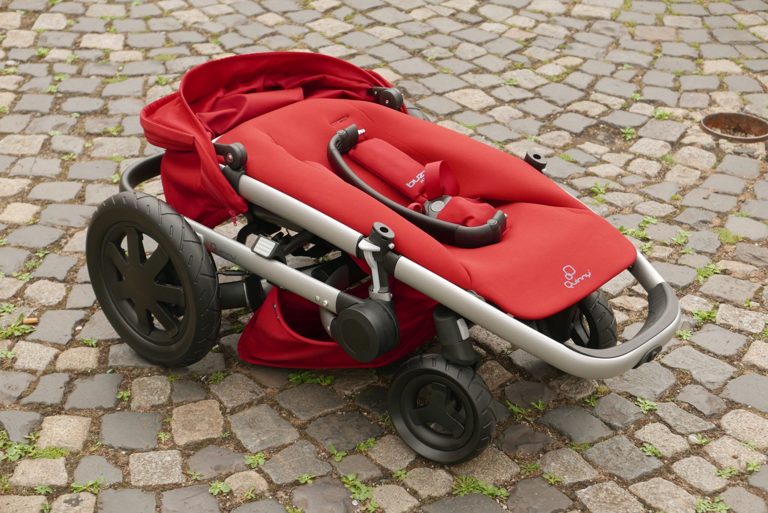 Quinny Buzz Xtra 4 zusammengeklappt