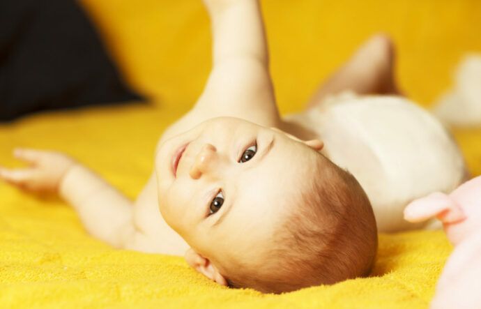 Baby drehen lernen