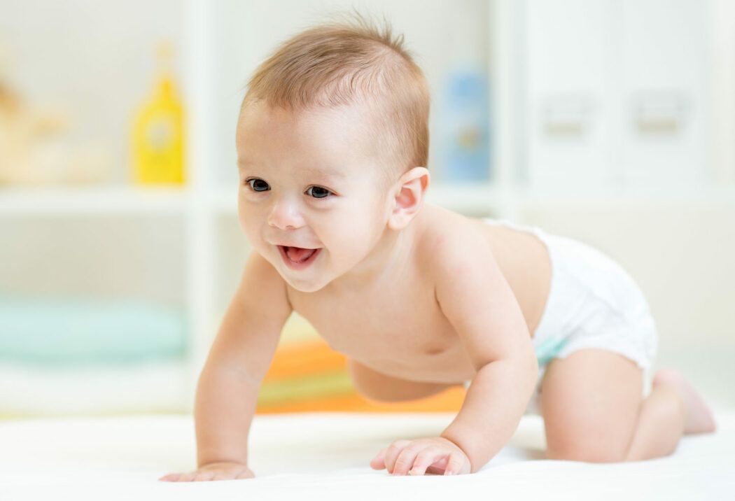 Baby lässt sich nicht wickeln, Kind will nicht gewickelt werden, Tricks Wickeln