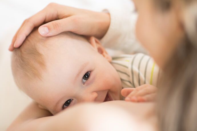 baby sanft abstillen 12 monate, abstillen mit 1 jahr, liebevoll abstillen