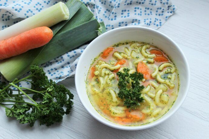 Wochenbett Suppe, Gemüsesuppe Rezept Wochenbett Geburt Kraftsuppe Stillzeit