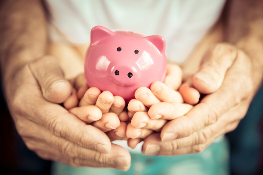 geld anlegen für baby, kind sparbuch sparkonto baby aktien