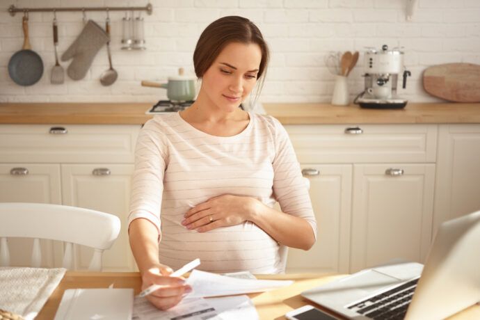anträge geburt anträge vor geburt anträge nach geburt elterngeld elternzeit mutterschaftsgeld beantragen kindergeld vaterschaft behördengänge baby geburtsurkunde