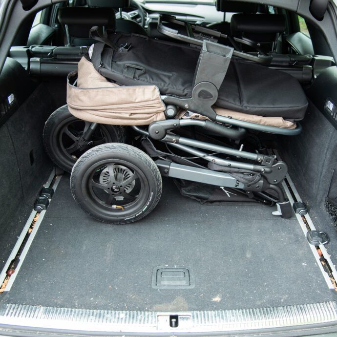 tfk Mono zusammengeklappt mit Kombi-Sitz