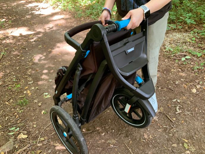 Thule Urban Glide 2 zusammenfalten