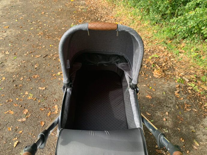 weich gepolsterte Babywanne ABC Design Salsa 4 Air Kombi-Kinderwagen