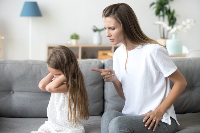 kinder bestrafen strafen alternativen sinnvoll okay tipps