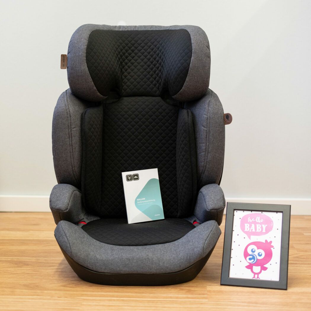 Kindersitz Malow von ABC Design frontal mit Anleitung