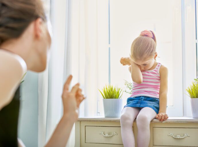 ich habe mein kind angeschrien schlechtes gewissen, kleinkind angeschrien wie reagieren, ich schreie mein kind an was tun