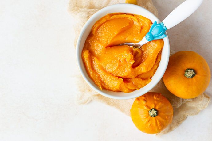 kürbisbrei rezept baby, kürbis babybrei, kürbisbrei selber machen, kürbisbrei ab wann, kürbsibrei thermomix, welcher kürbis für kürbisbrei, flecken entfernen, wie lange haltbar