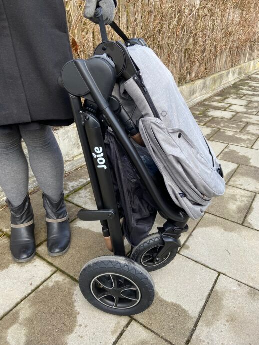 joie versatrax leichter kombi-kinderwagen zusammengeklappt