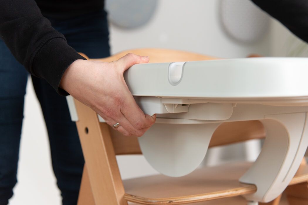 hauck alpha tray tiefenverstellbar mit seitlichem handgriff