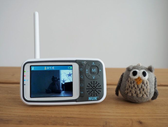 Bedienung von NUK Babyphone-Monitor im Test
