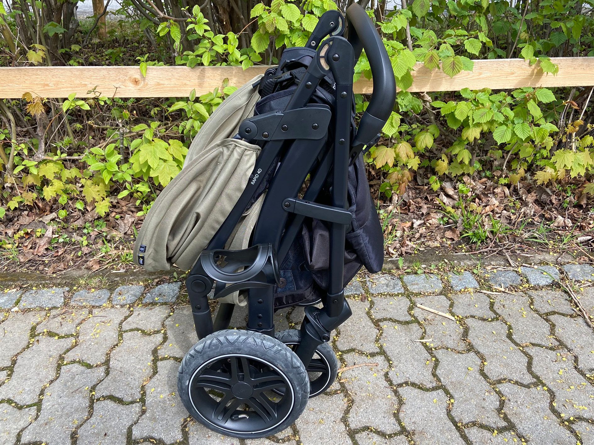 Stilvolle Hauck Buggy Rapid 4 Fotos