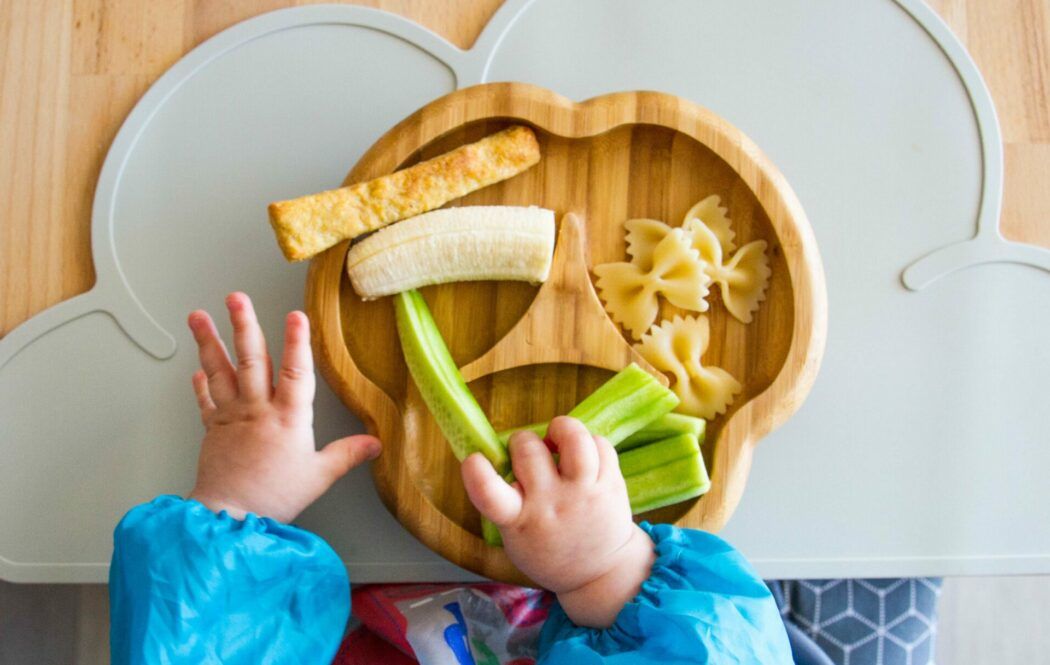 Fingerfood Baby ab wann, fingerfood 6 monate, fingerfood 7 monate, fingerfood 8 monate, blw rezepte ideen, baby gemüsesticks