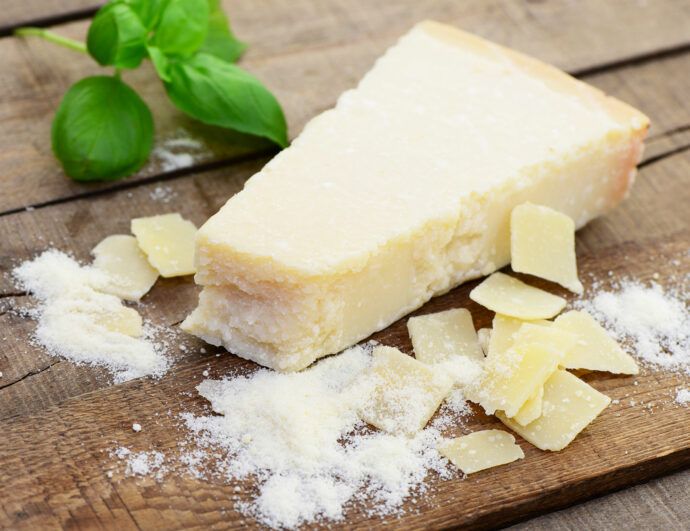 parmesan in der schwangerschaft, parmesan am stück