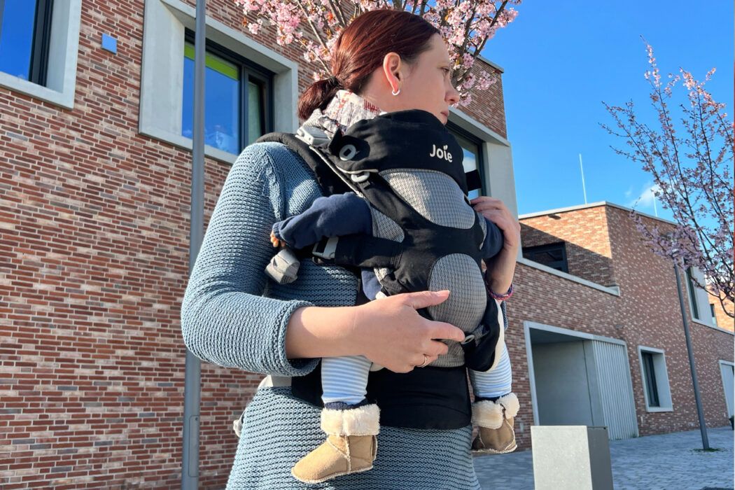 joie babytrage savvy, savvy 4in1, fronttrageweise full buckle