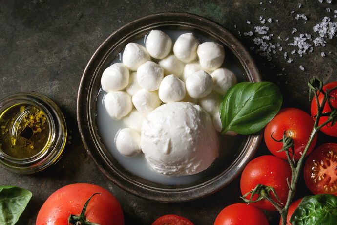 mozzarella schwangerschaft büffelmozzarella, burrata schwangerschaft, dürfen schwangere mozzarella essen, mozzarella schwangerschaft pizza, mozzarella sticks