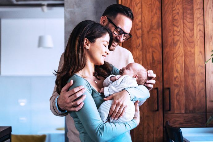 erste tage mit baby zuhause, wochebett tipps hebamme, vorbereitung für erste zeit mit baby, wochenbett vorbereiten